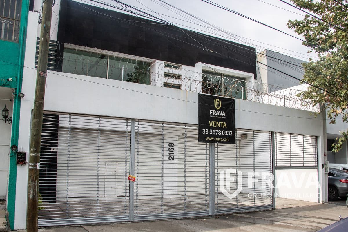 VENTA DE LOCAL COMERCIAL EN AV. MEXICO