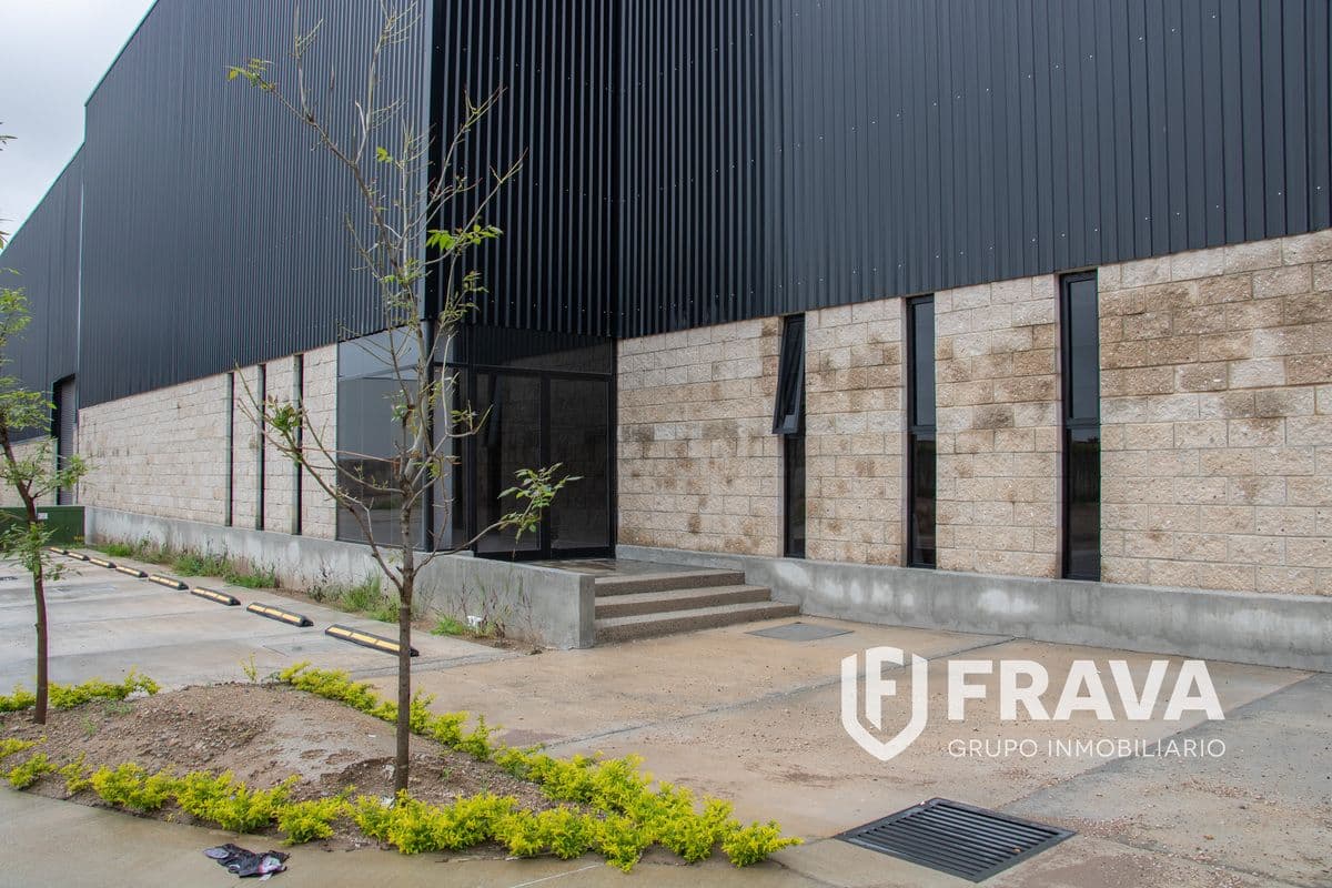 RENTA DE BODEGAS EN PARQUE INDUSTRIAL STETRU