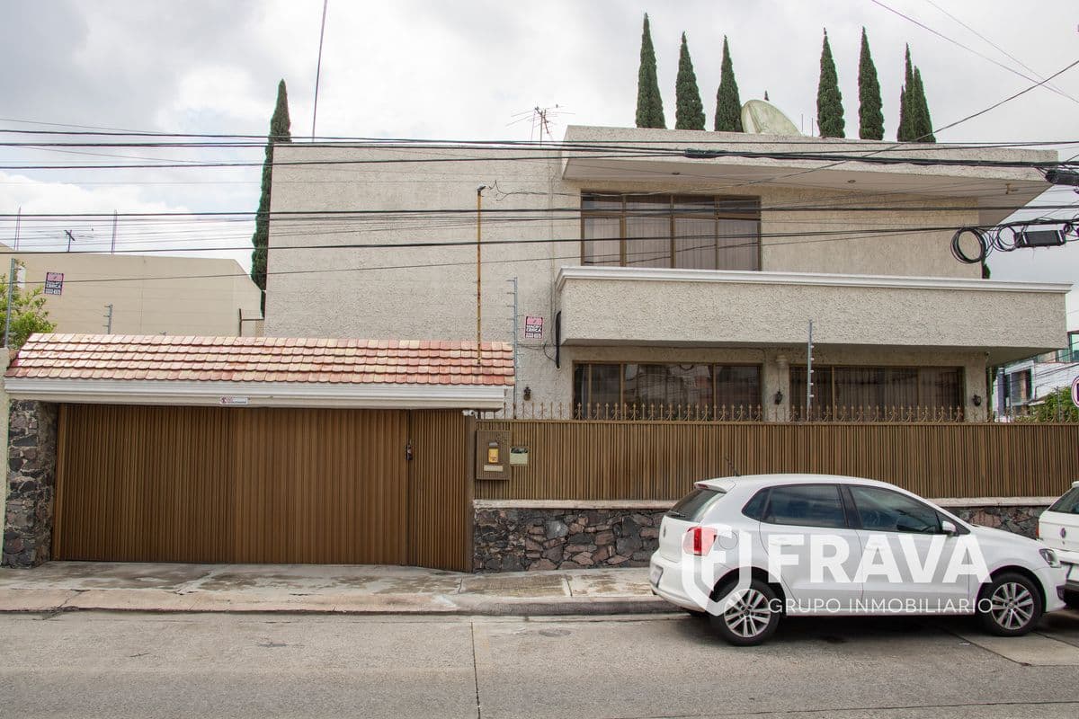 VENTA DE CASA EN VALLARTA PONIENTE