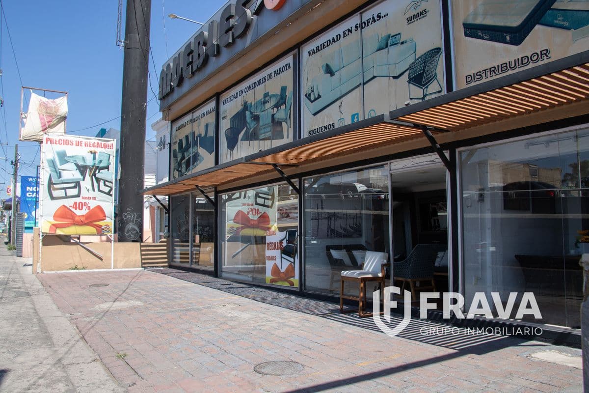 RENTA DE LOCAL COMERCIAL EN JARDINES VALLARTA