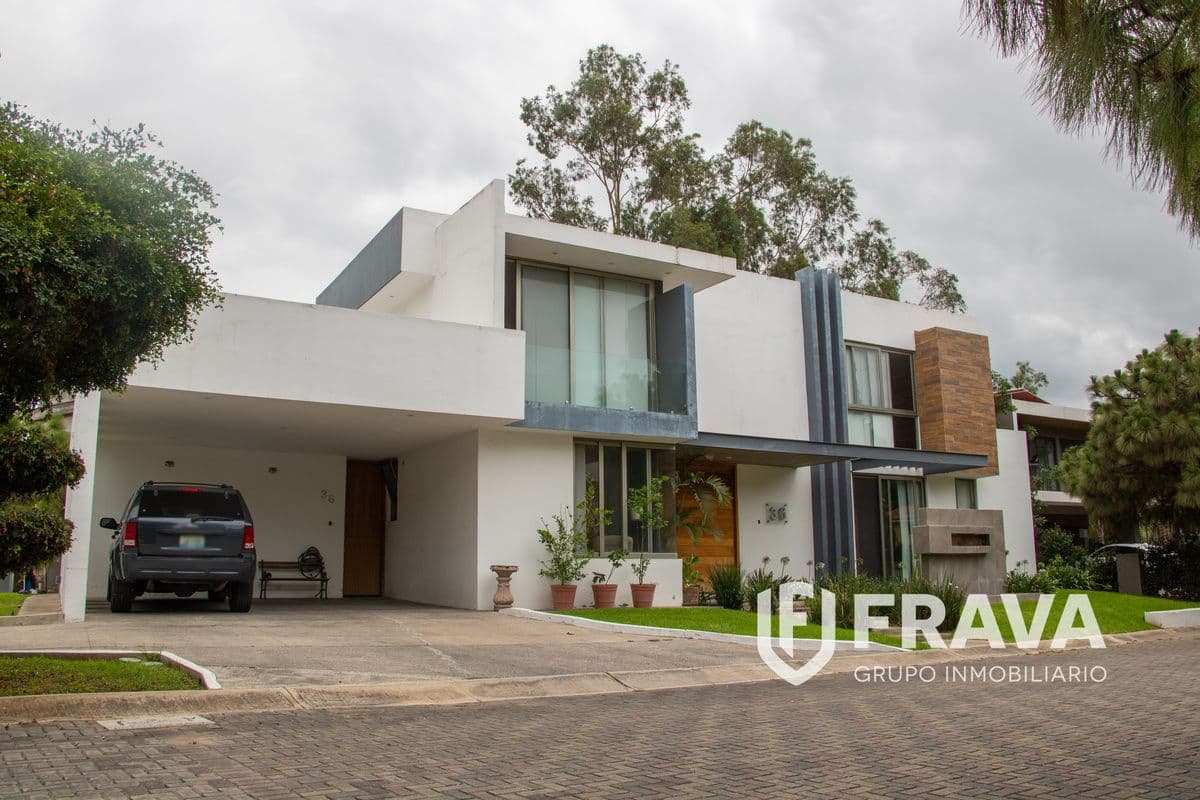 VENTA DE CASA EN HACIENDA MIRAGE