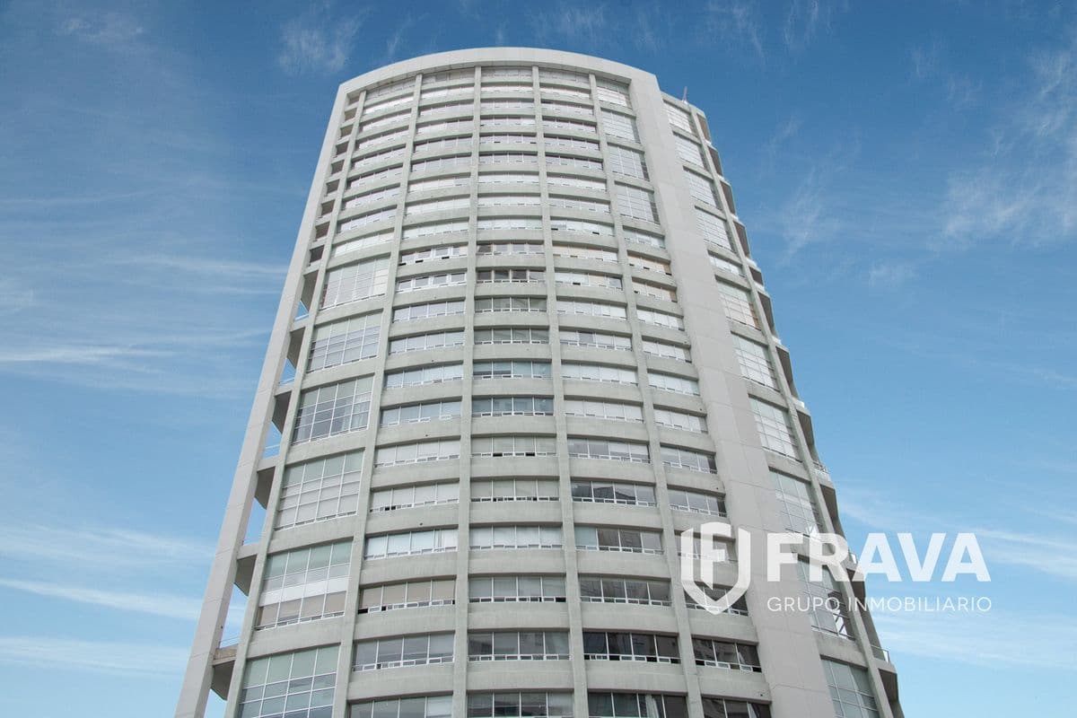 VENTA DE DEPARTAMENTO EN TORRE AURA I