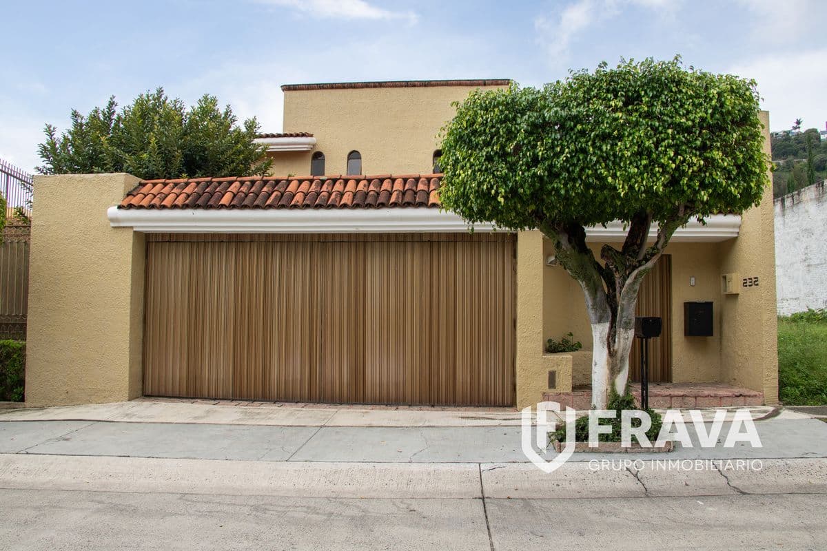 CASA EN VENTA EN EL PALOMAR