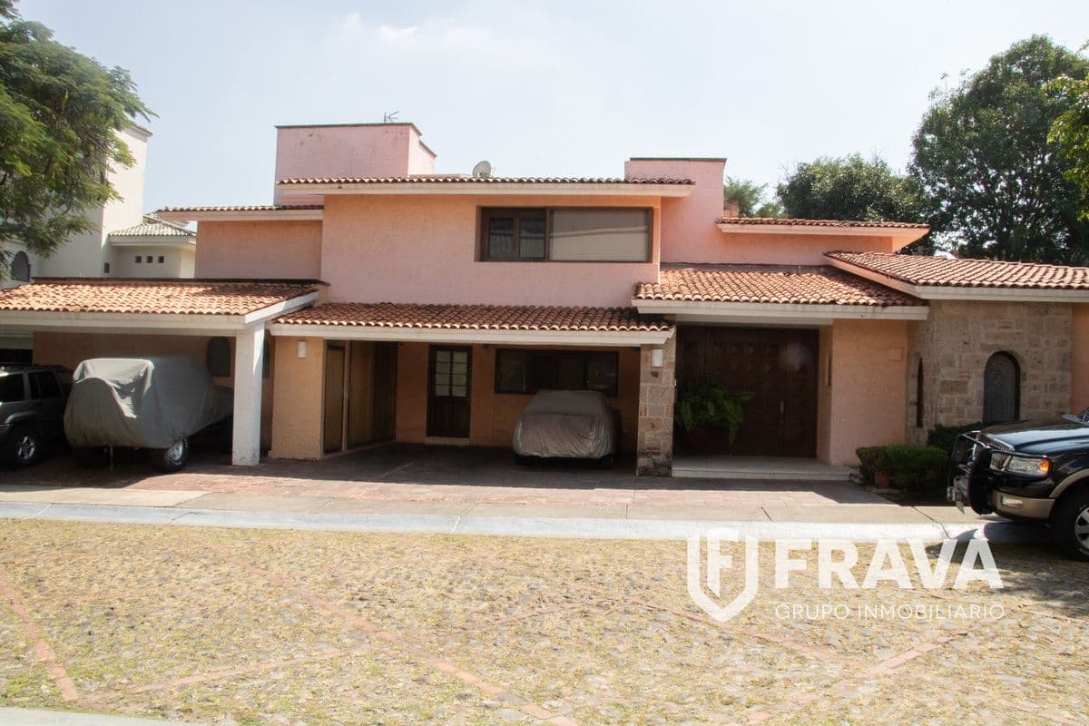 CASA EN VENTA COLINAS DE SAN JAVIER