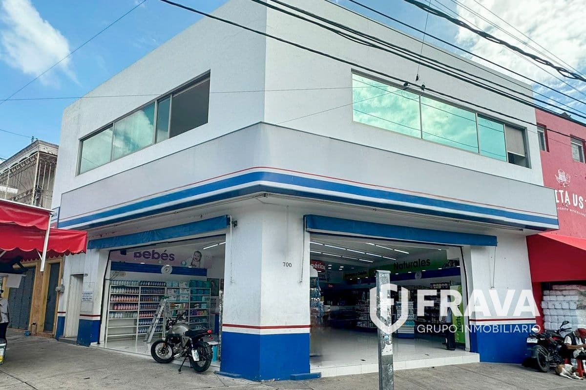VENTA DE LOCAL COMERCIAL EN LAGOS DE ORIENTE