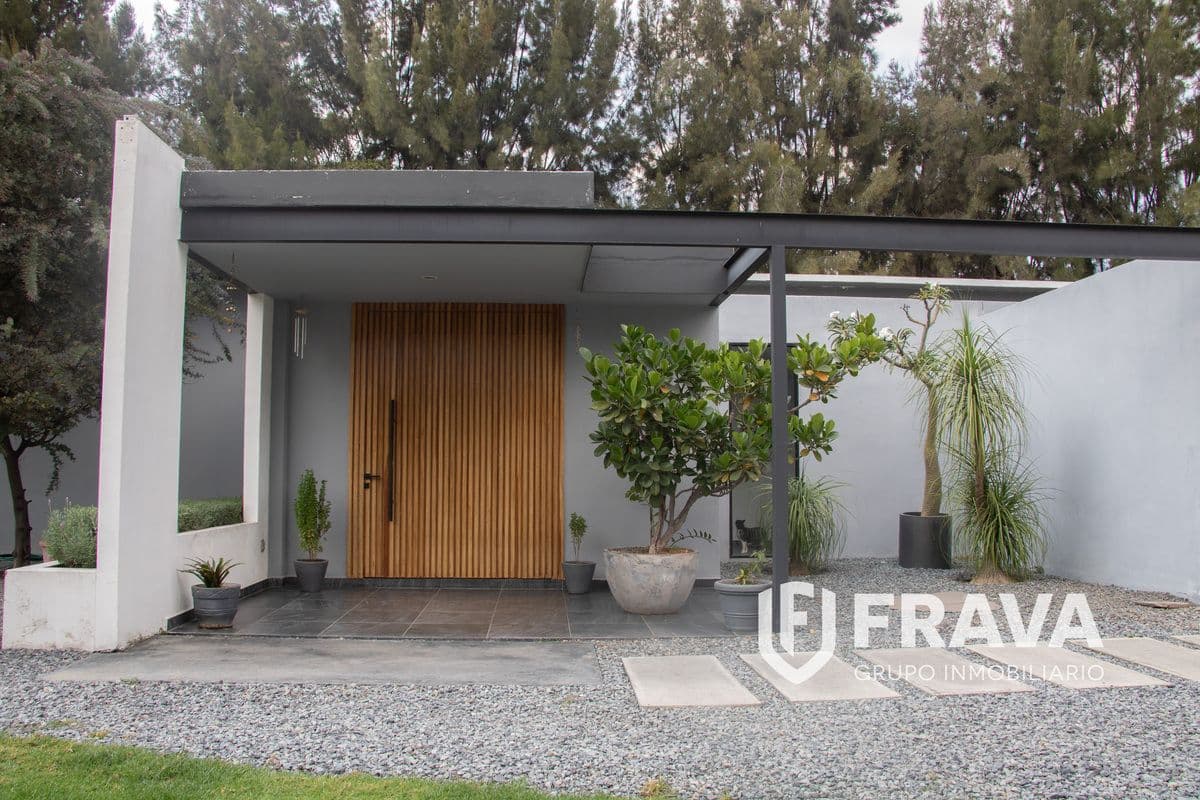 CASA EN VENTA EN PINAR DE LA VENTA