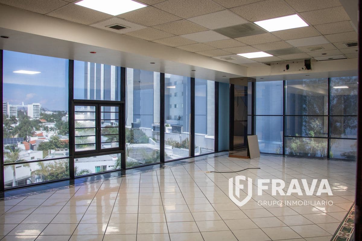 RENTA DE OFICINA EN PUERTA DE HIERRO