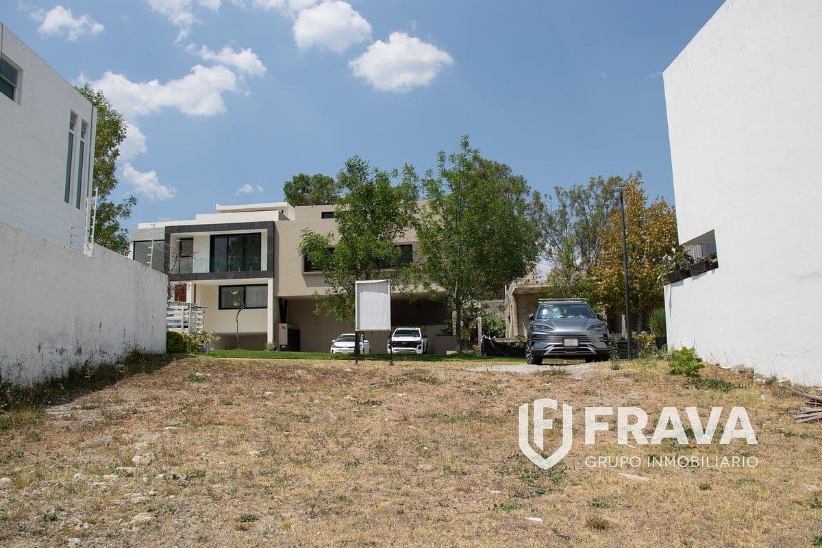 TERRENO EN VENTA EN LOS ROBLES COTO BONSAI