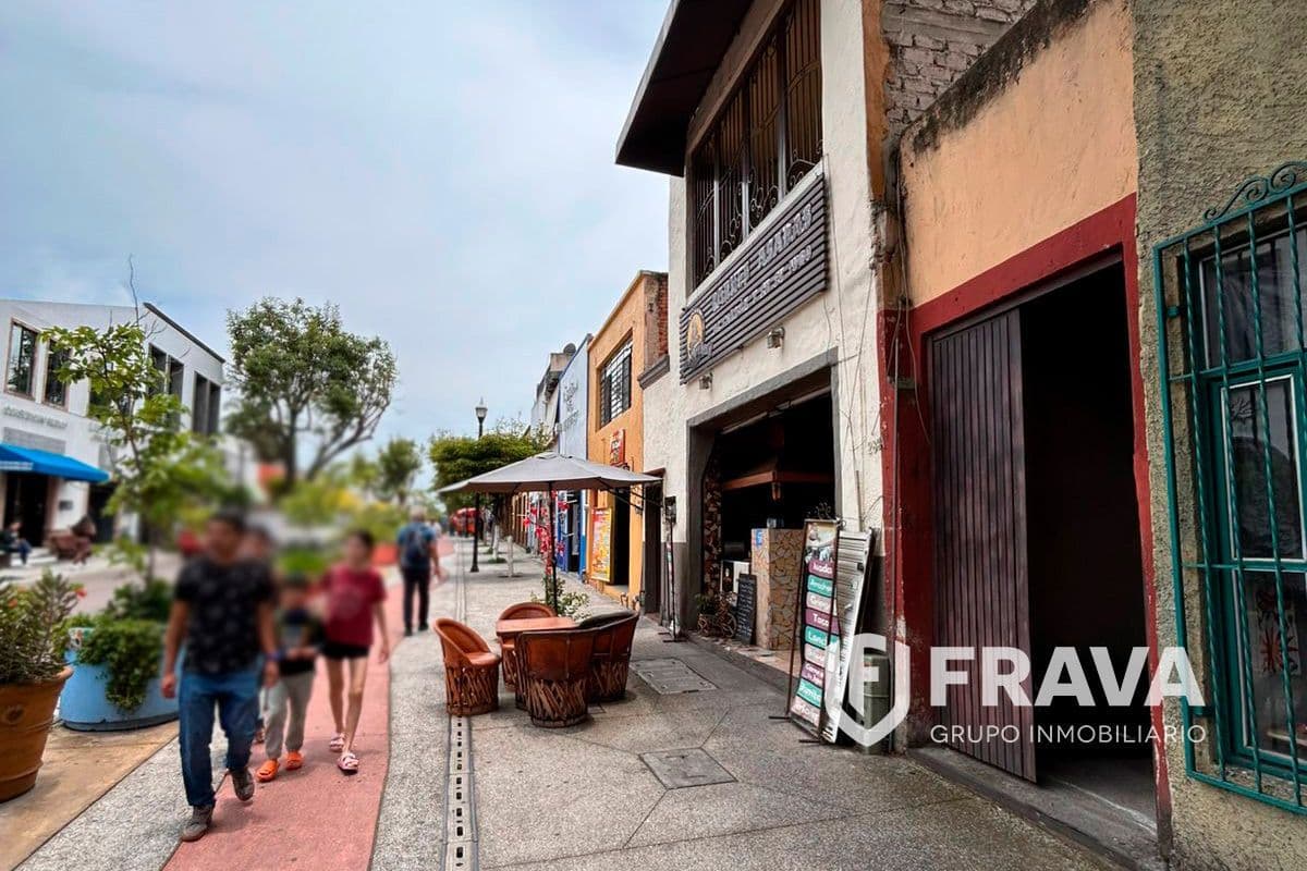 VENTA DE LOCAL COMERCIAL EN SAN PEDRO TLAQUEPAQUE
