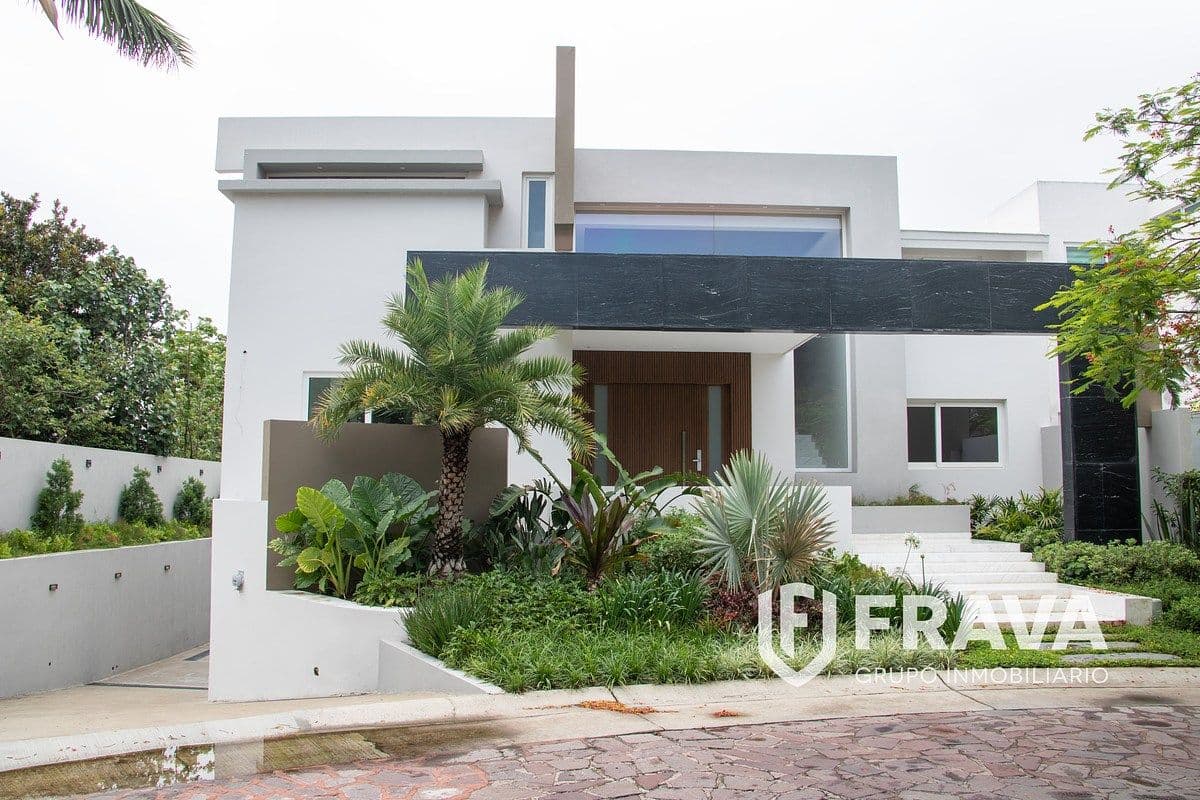 CASA EN VENTA COTO FLORENCIA VALLE REAL