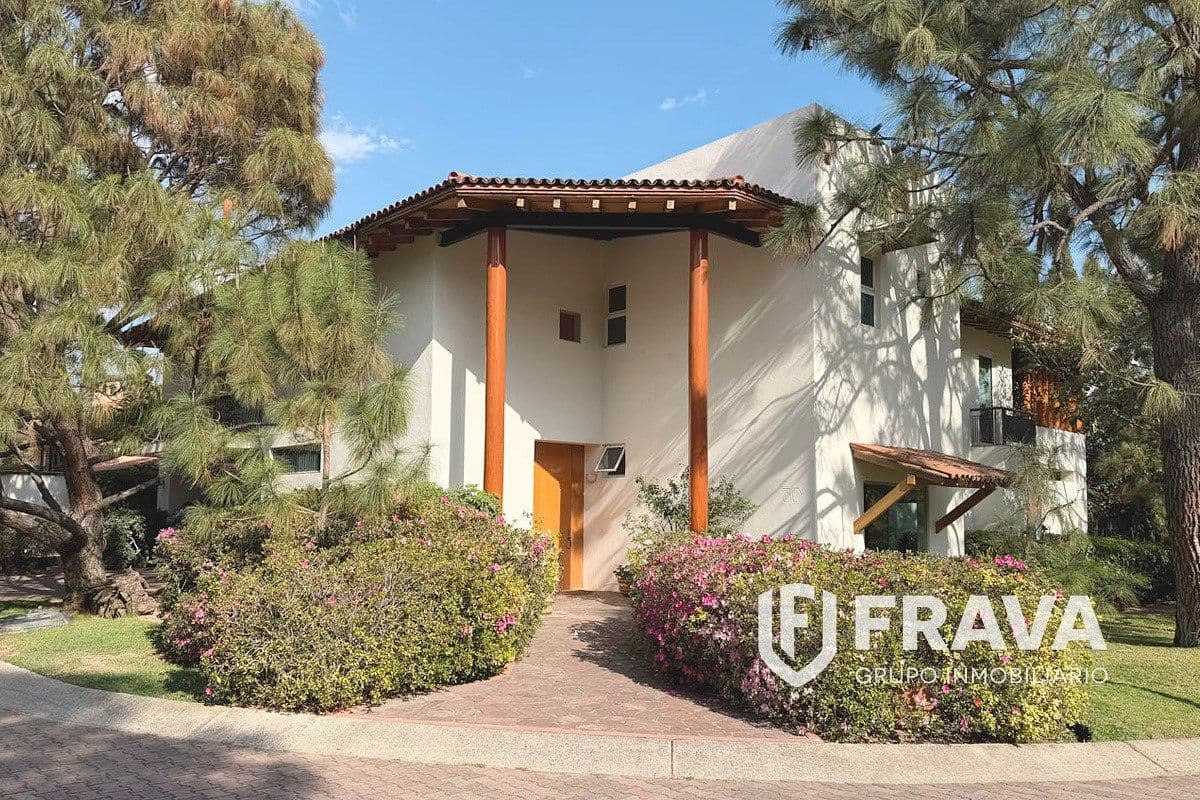 CASA EN VENTA EN SAN MIGUEL DE LA CAÑADA